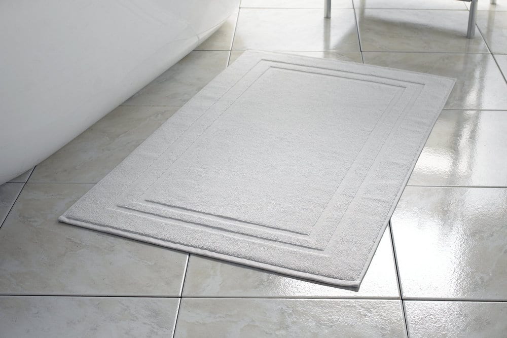 hotel-bath-mat